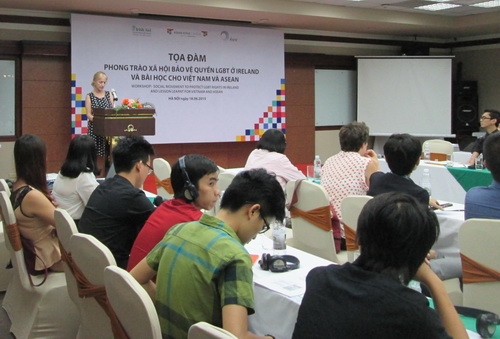 Chia sẻ kinh nghiệm đối thoại về sự bình đẳng LGBT ảnh 1